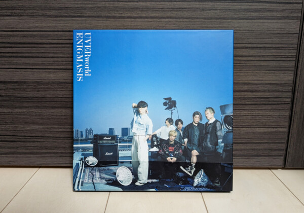 UVERworld『ENIGMASIS』のジャケット画像
