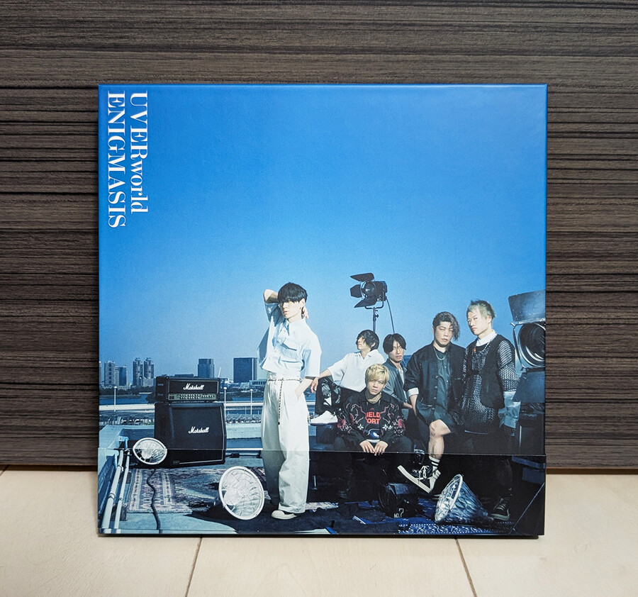 UVERworld『ENIGMASIS』のジャケット画像