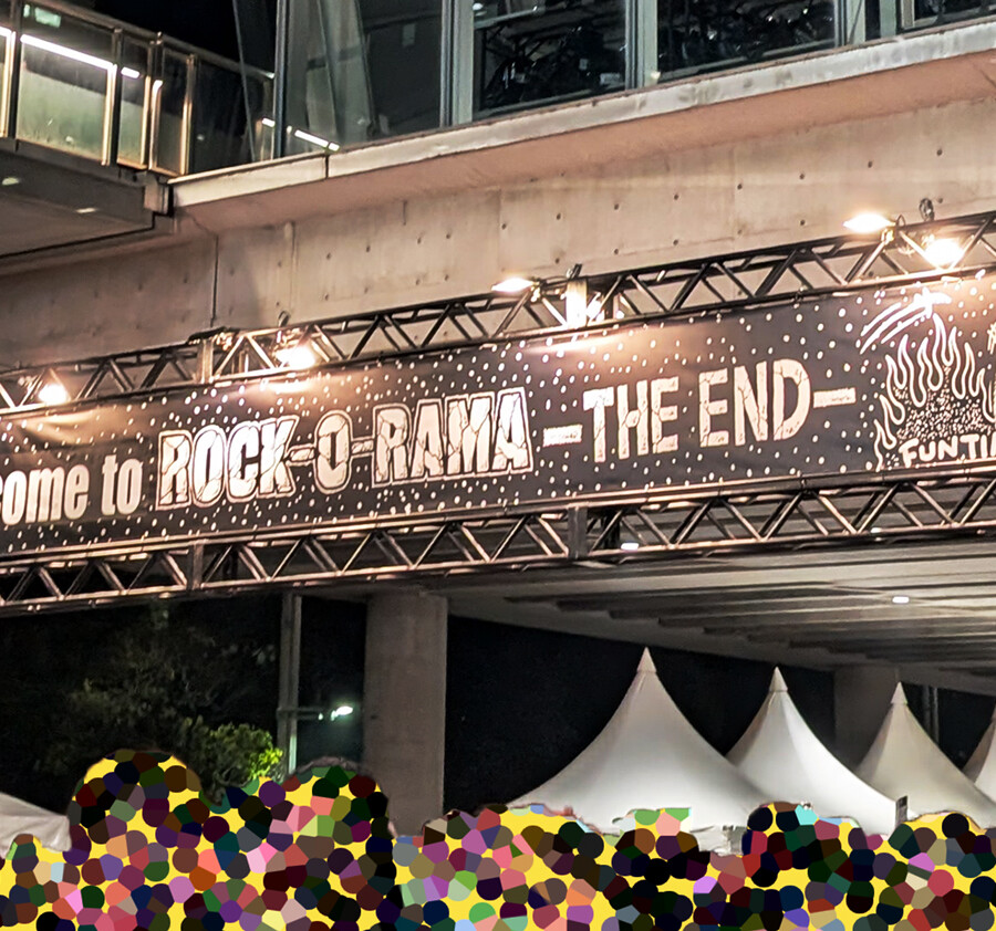 『ROCK-O-RAMA THE END』の看板